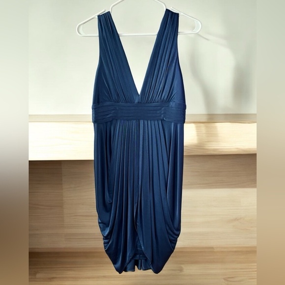BCBGMaxAzria Blue V-Neck Sleeveless Cocktail Dress | Women's Size S | NWT - Picture 3 of 10